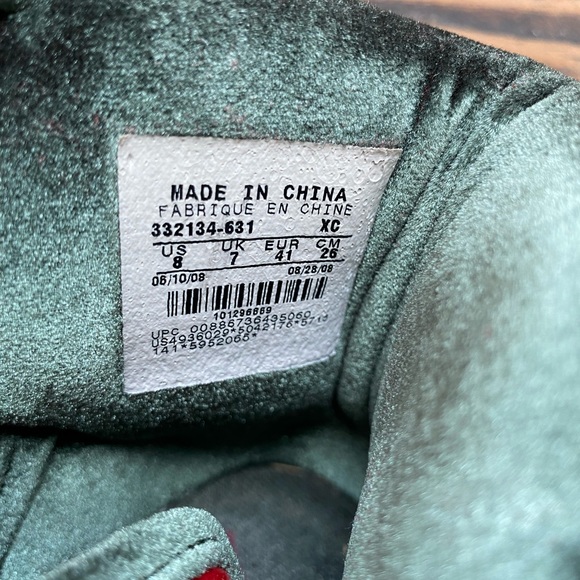 Jordan 1 Retro Gucci Reds - Picture 7 of 8